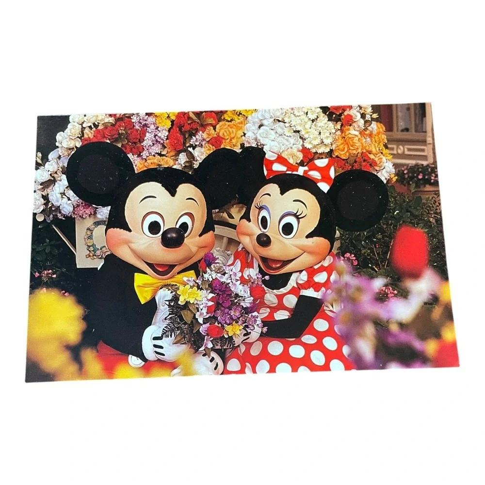 Walt Disney World Postcard Mickey Minnie Mouse Main Street Flowers Magic Kingdom